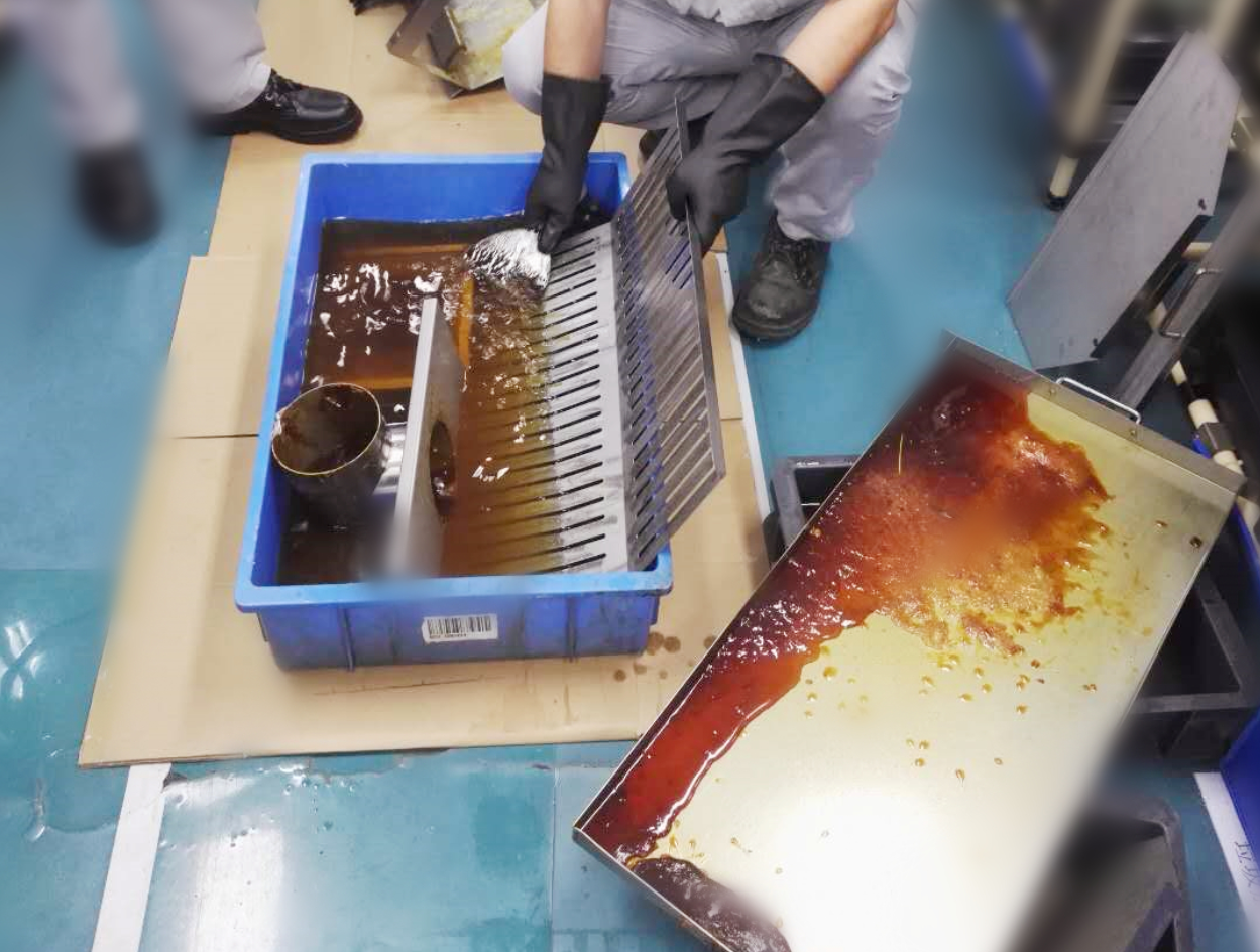 回流焊爐大保養清洗現場