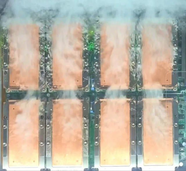 什么是液冷服務器？液冷服務器優勢？（液冷服務器清洗）