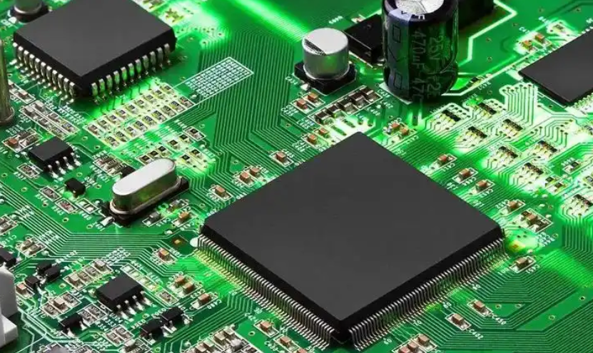 環保清洗劑與水基清洗劑對PCBA線路板清洗效果對比